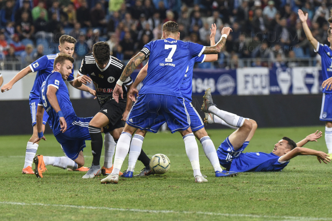 Nhận định nhanh CS Universitatea Craiova vs Universitaea Cluj, 1h30 29/07 2 Màn so tài đỉnh cao khó lường CS Universitatea Craiova vs Universitaea Cluj